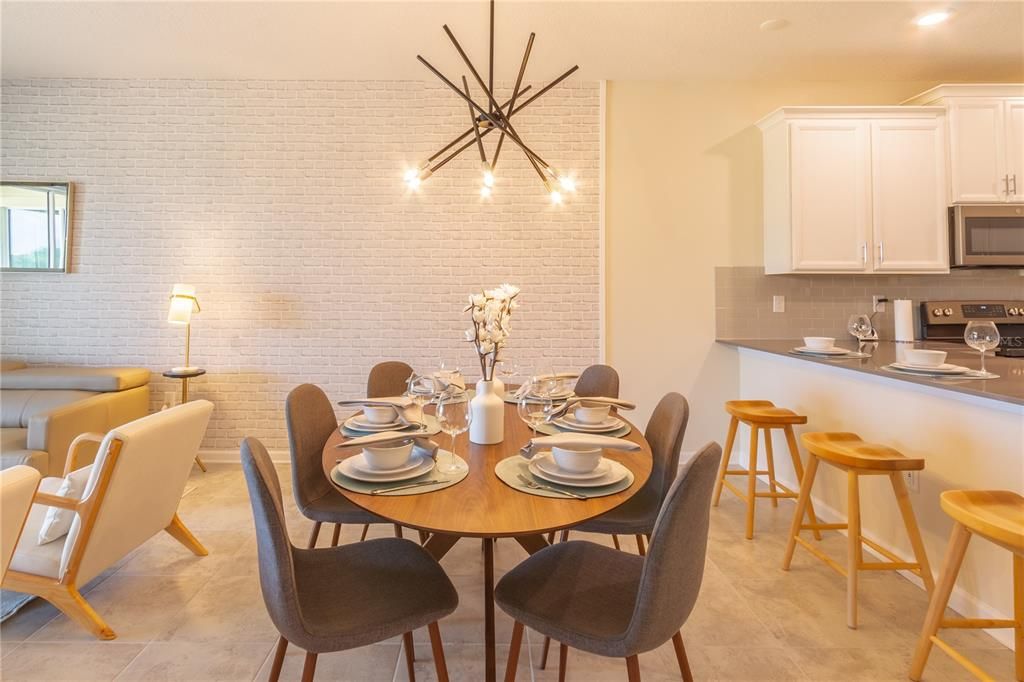 На продажу: $319,000 (3 спален, 2 ванн, 1787 Квадратных фут)