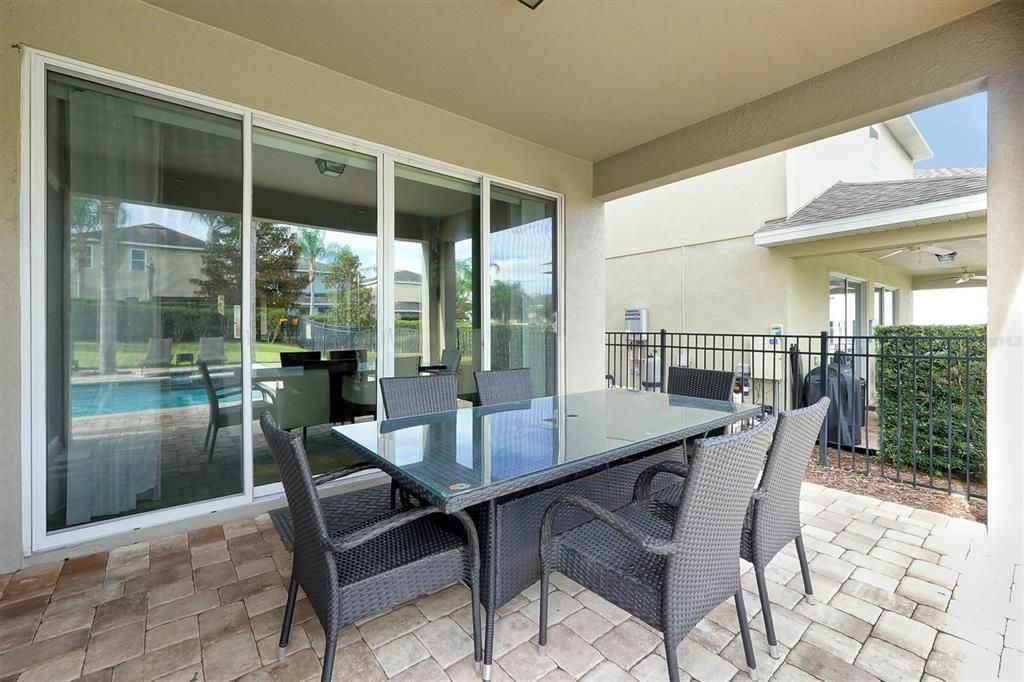 For Sale: $585,000 (6 beds, 6 baths, 3317 Square Feet)