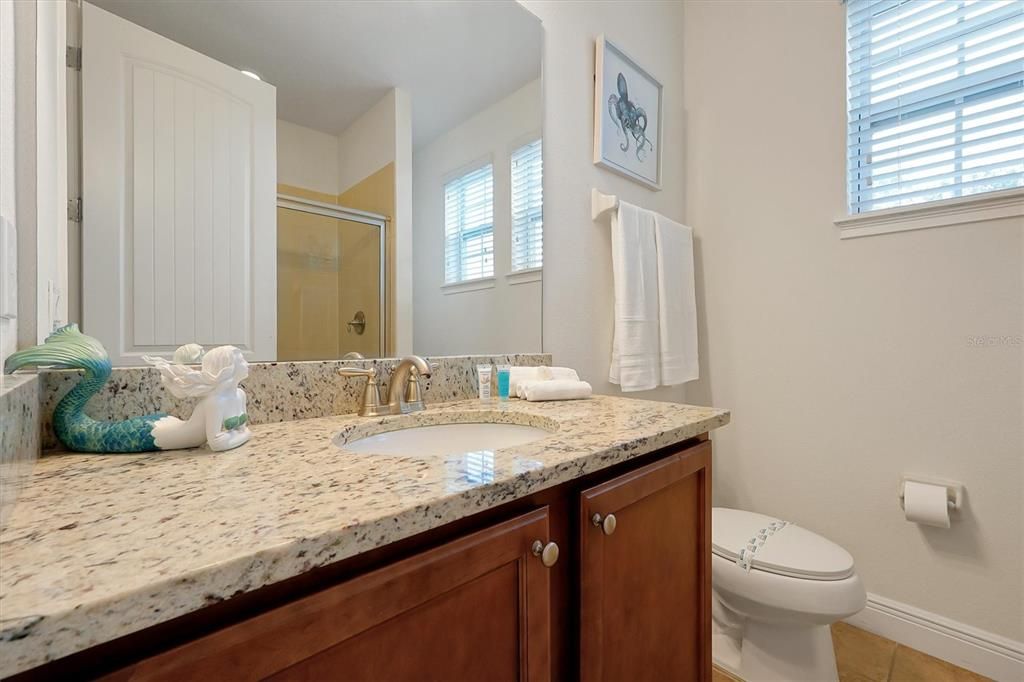 For Sale: $585,000 (6 beds, 6 baths, 3317 Square Feet)