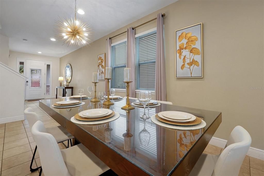 For Sale: $585,000 (6 beds, 6 baths, 3317 Square Feet)