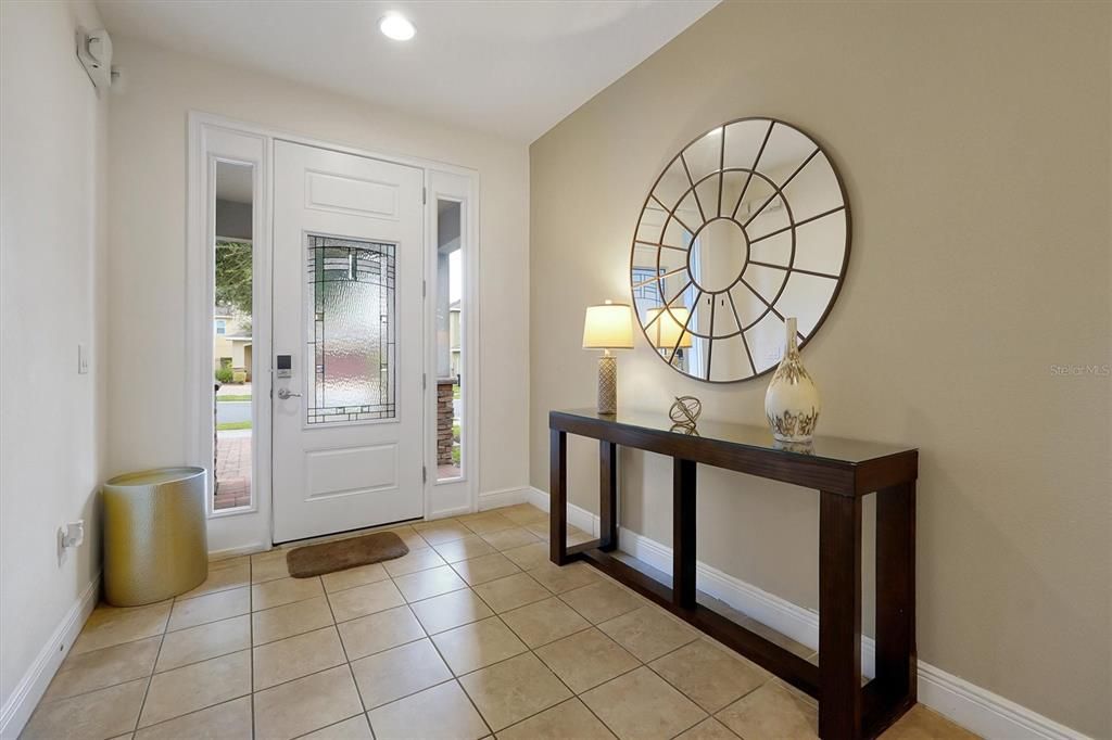 For Sale: $585,000 (6 beds, 6 baths, 3317 Square Feet)