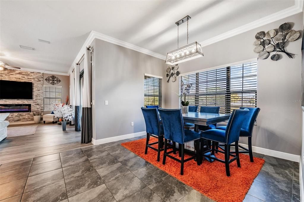 En Venta: $850,000 (7 camas, 5 baños, 4828 Pies cuadrados)