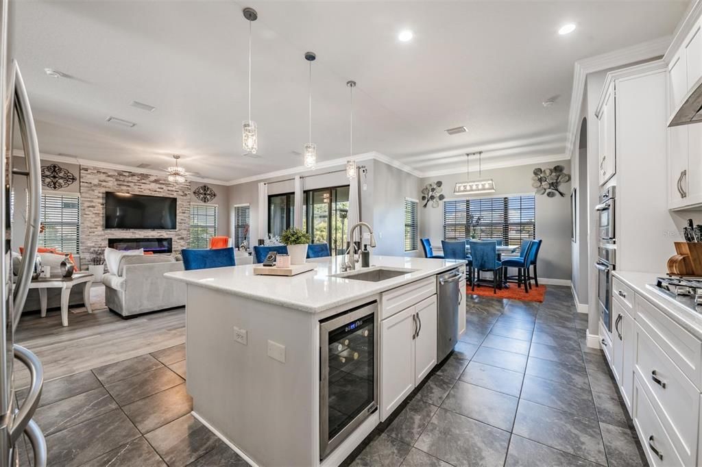 En Venta: $850,000 (7 camas, 5 baños, 4828 Pies cuadrados)