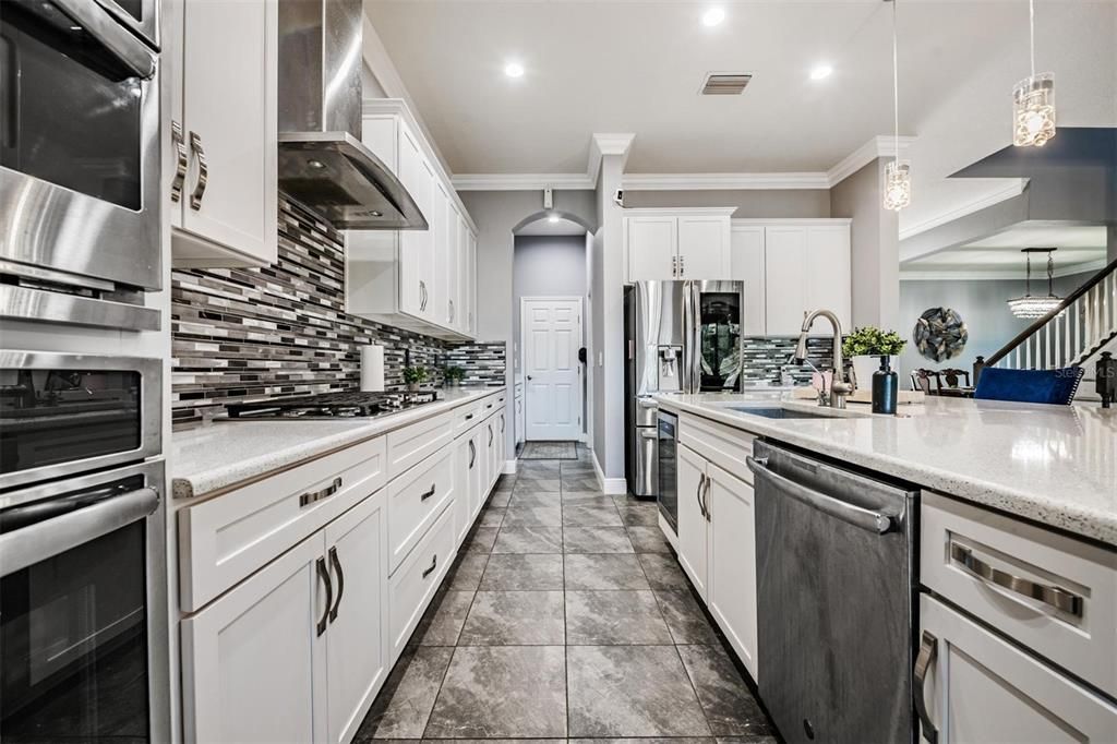 En Venta: $850,000 (7 camas, 5 baños, 4828 Pies cuadrados)