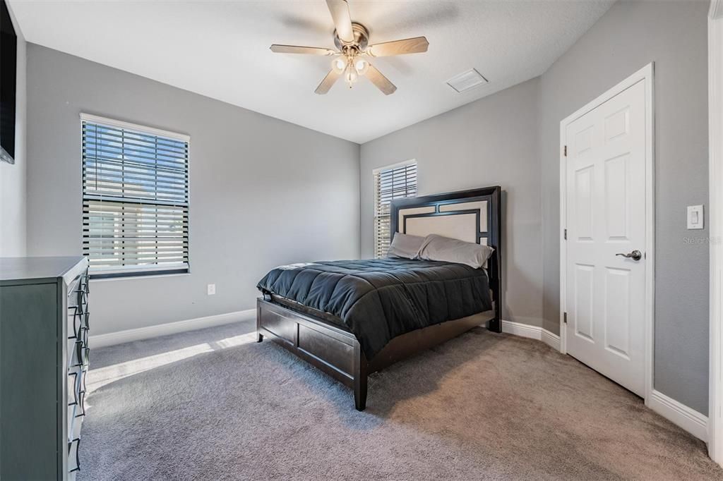 En Venta: $850,000 (7 camas, 5 baños, 4828 Pies cuadrados)