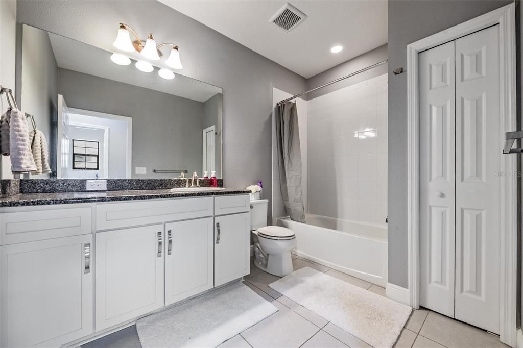 En Venta: $850,000 (7 camas, 5 baños, 4828 Pies cuadrados)