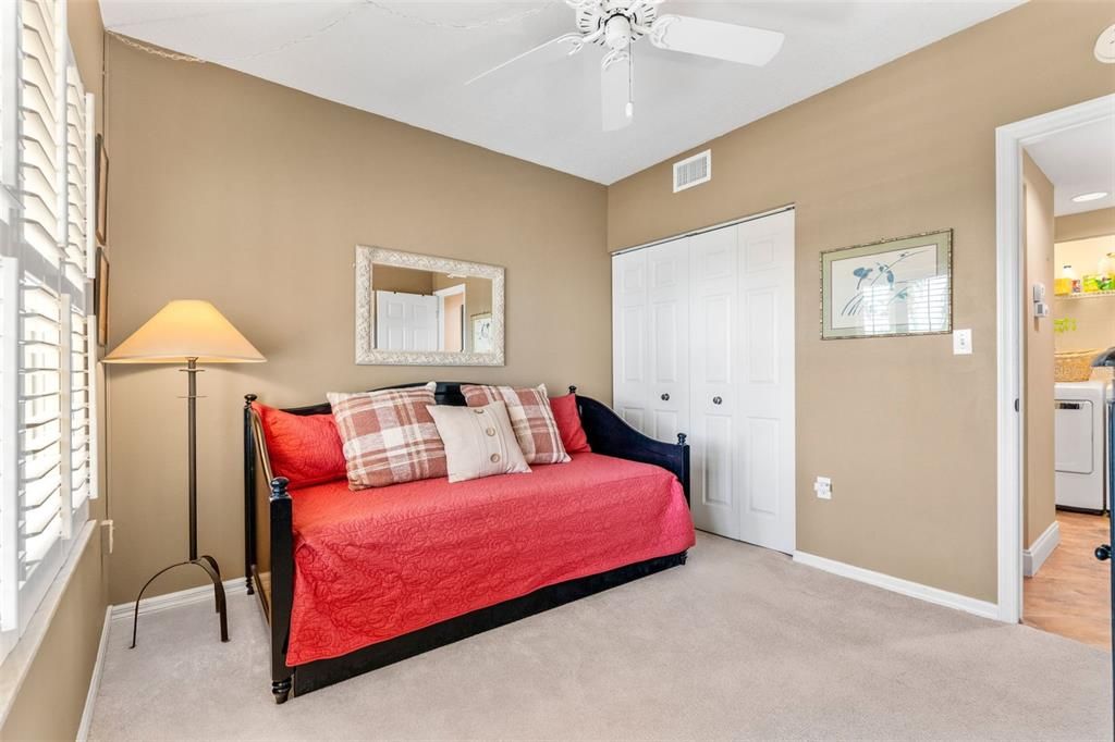 For Sale: $239,900 (2 beds, 2 baths, 1256 Square Feet)