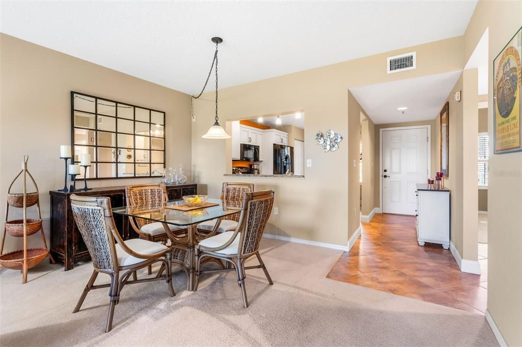 For Sale: $239,900 (2 beds, 2 baths, 1256 Square Feet)