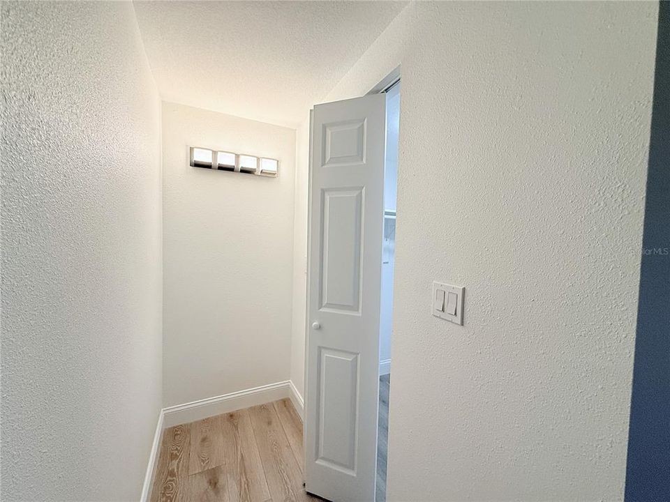 For Rent: $1,475 (1 beds, 1 baths, 740 Square Feet)