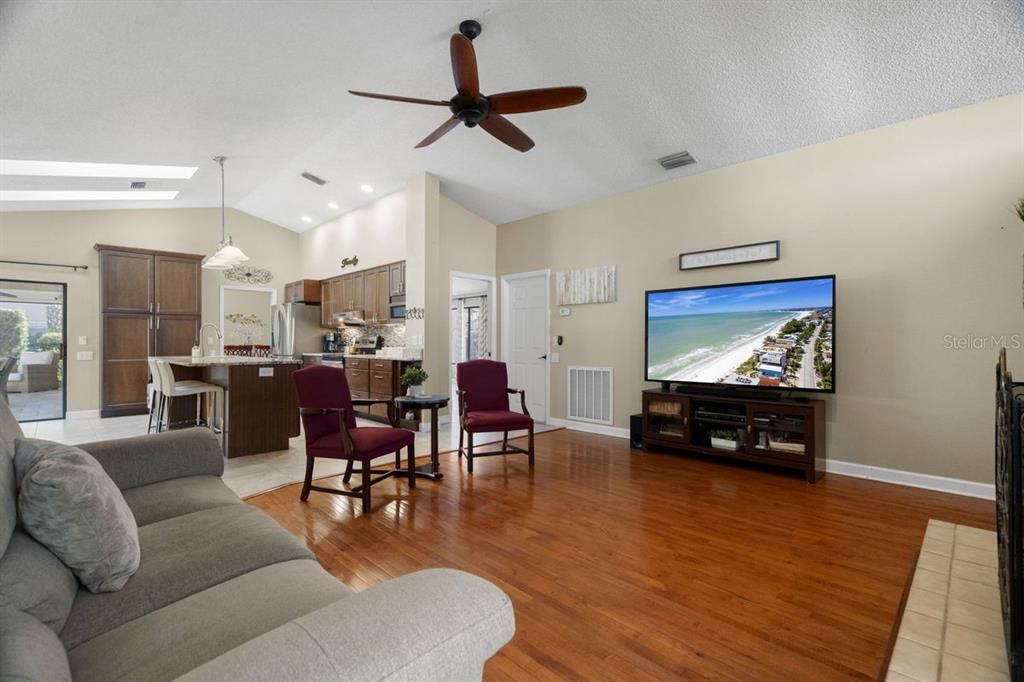 For Sale: $734,900 (4 beds, 2 baths, 2314 Square Feet)