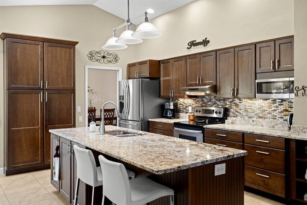 For Sale: $734,900 (4 beds, 2 baths, 2314 Square Feet)