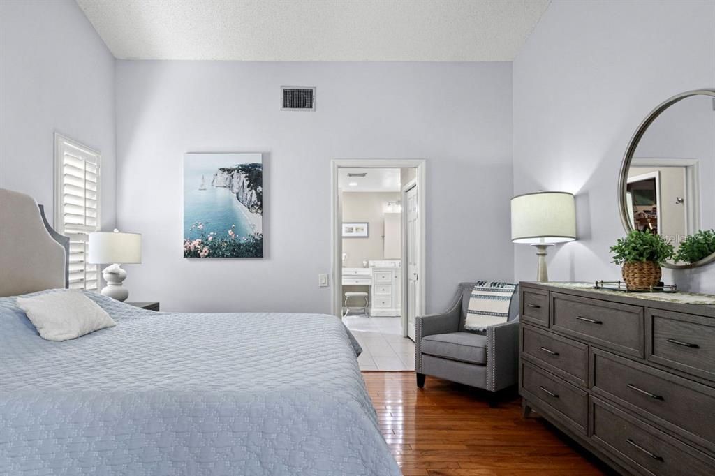 For Sale: $734,900 (4 beds, 2 baths, 2314 Square Feet)