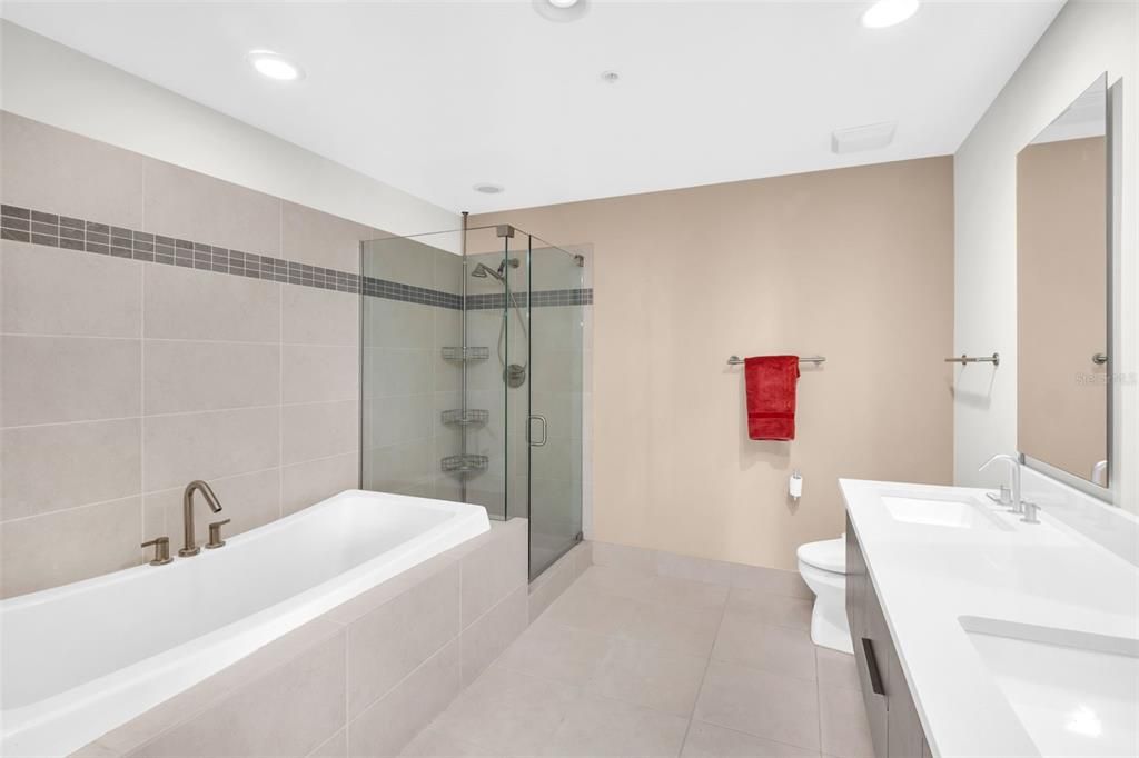 En Venta: $1,125,000 (2 camas, 2 baños, 1269 Pies cuadrados)