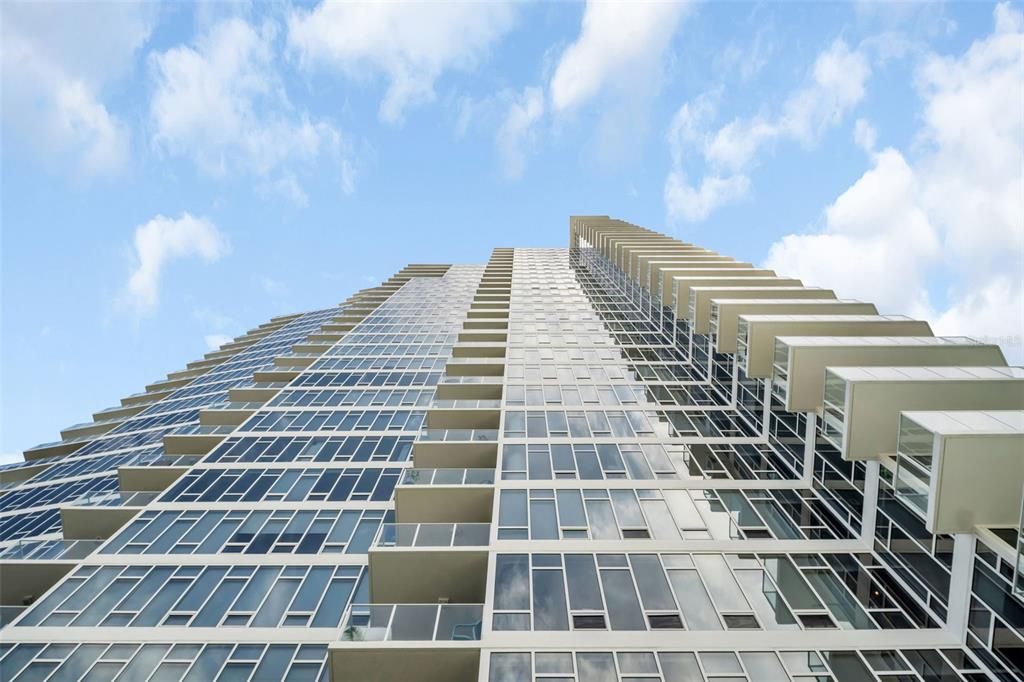 En Venta: $1,125,000 (2 camas, 2 baños, 1269 Pies cuadrados)