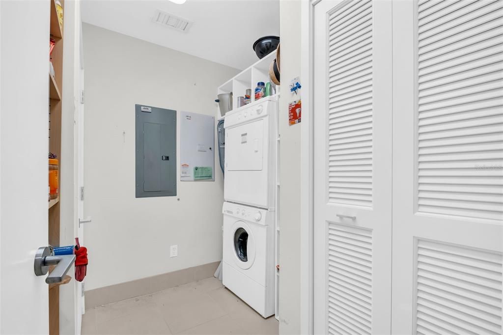 En Venta: $1,125,000 (2 camas, 2 baños, 1269 Pies cuadrados)