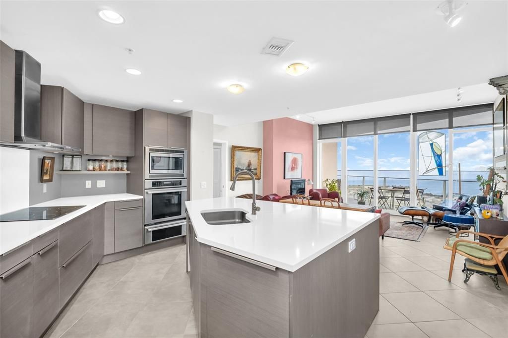 En Venta: $1,125,000 (2 camas, 2 baños, 1269 Pies cuadrados)