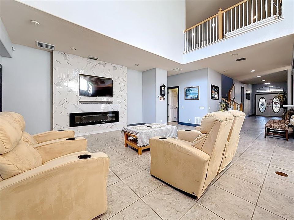 En Renta: $14,999 (6 camas, 7 baños, 5799 Pies cuadrados)