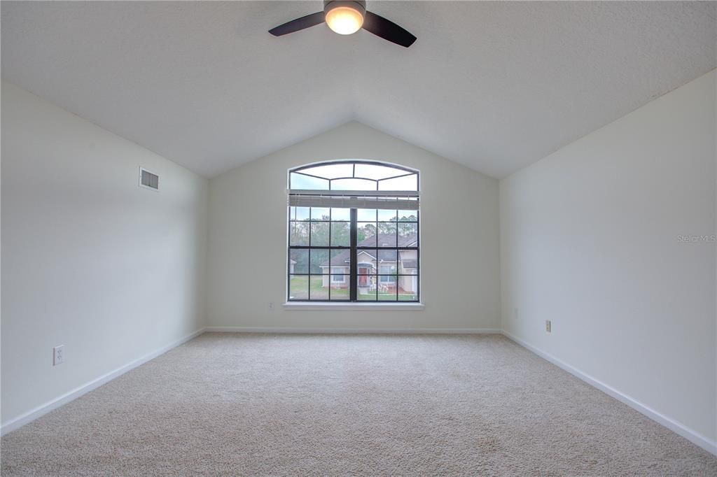 На продажу: $350,000 (4 спален, 3 ванн, 2422 Квадратных фут)