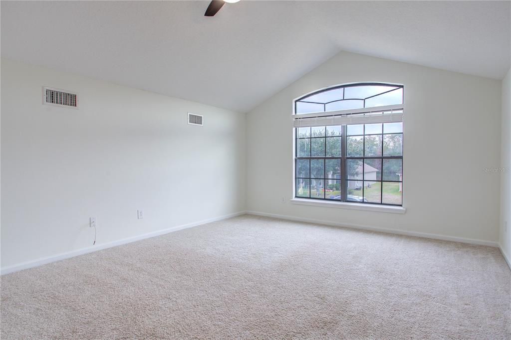 На продажу: $350,000 (4 спален, 3 ванн, 2422 Квадратных фут)