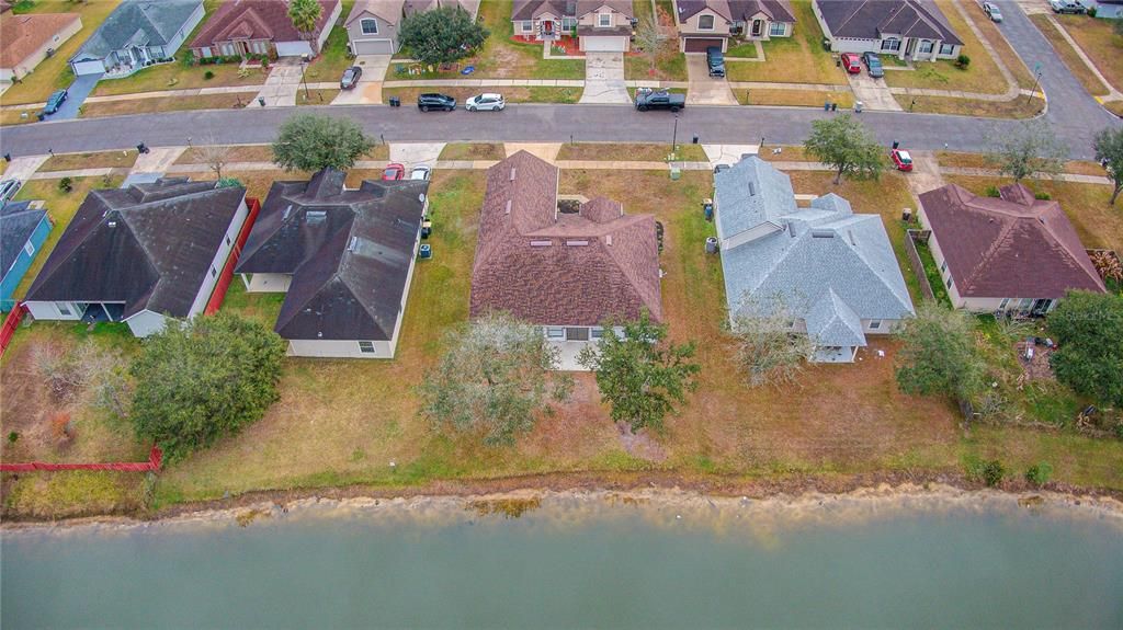 На продажу: $350,000 (4 спален, 3 ванн, 2422 Квадратных фут)