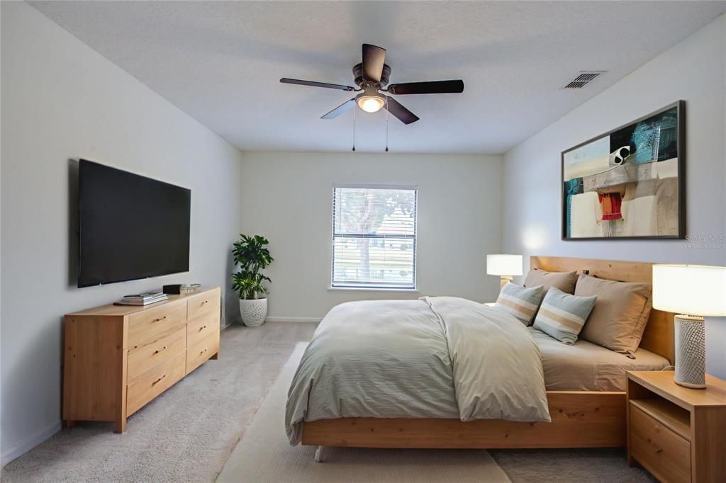 На продажу: $350,000 (4 спален, 3 ванн, 2422 Квадратных фут)