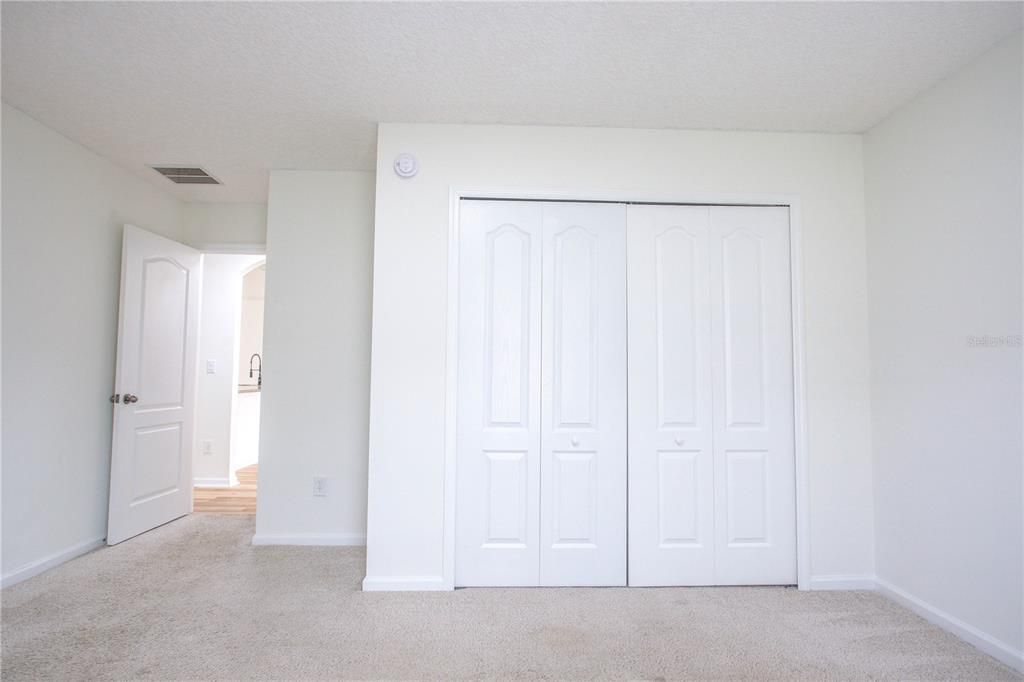 На продажу: $350,000 (4 спален, 3 ванн, 2422 Квадратных фут)