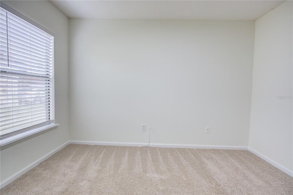 На продажу: $350,000 (4 спален, 3 ванн, 2422 Квадратных фут)