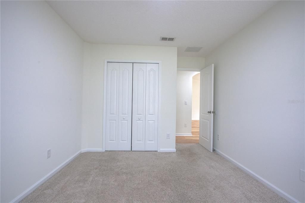 На продажу: $350,000 (4 спален, 3 ванн, 2422 Квадратных фут)