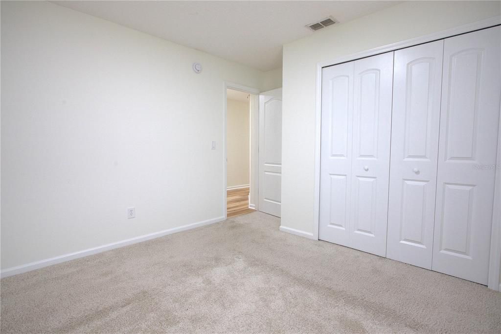 На продажу: $350,000 (4 спален, 3 ванн, 2422 Квадратных фут)