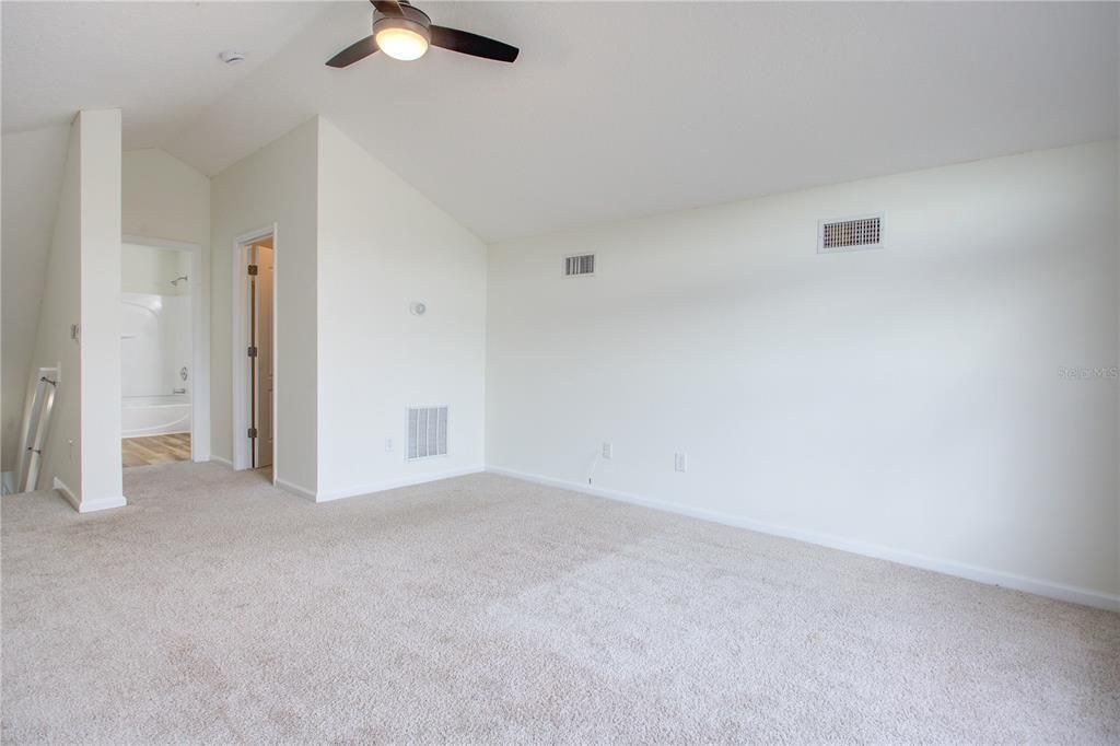 На продажу: $350,000 (4 спален, 3 ванн, 2422 Квадратных фут)