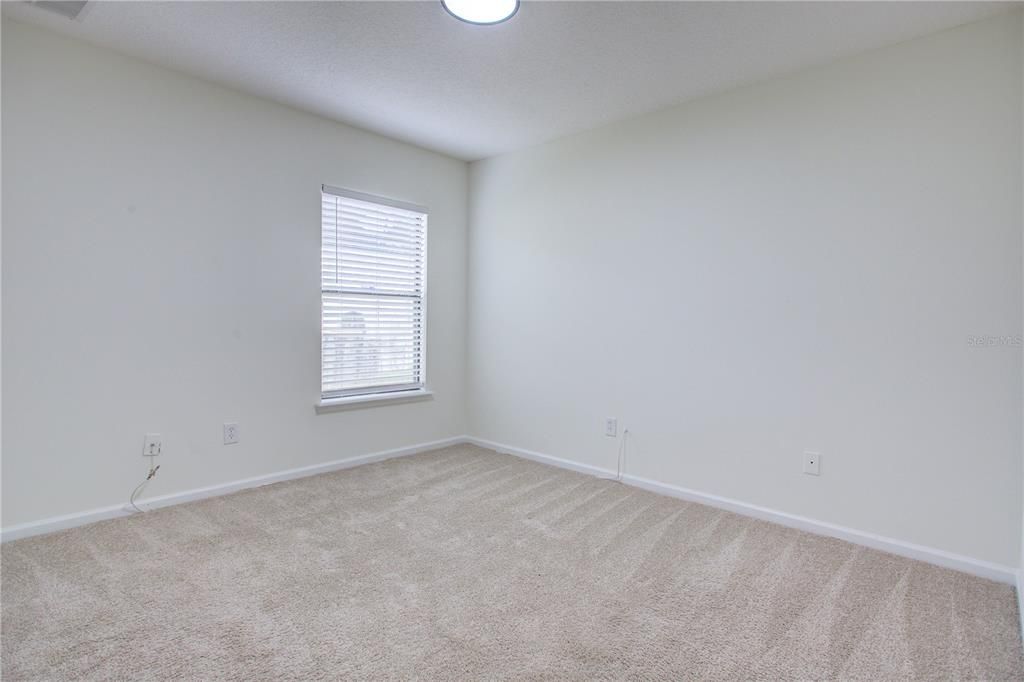 На продажу: $350,000 (4 спален, 3 ванн, 2422 Квадратных фут)