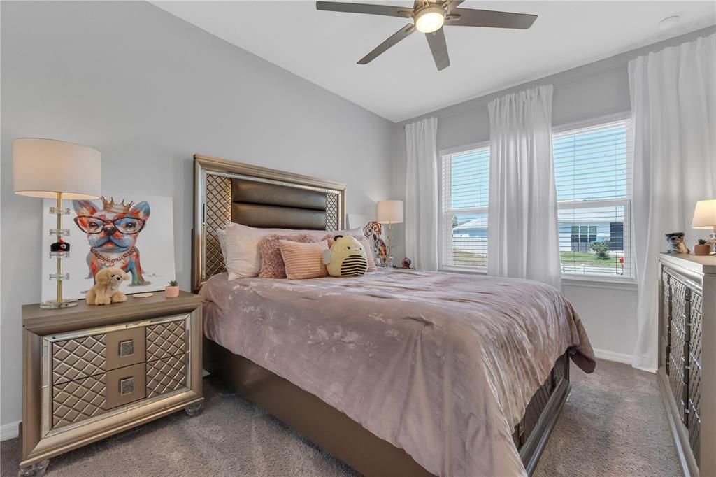 На продажу: $699,000 (5 спален, 4 ванн, 3541 Квадратных фут)