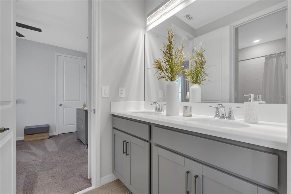 На продажу: $699,000 (5 спален, 4 ванн, 3541 Квадратных фут)