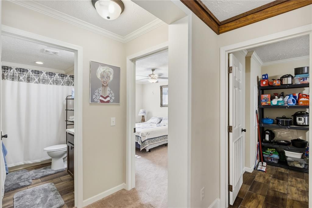 En Venta: $225,000 (3 camas, 2 baños, 1830 Pies cuadrados)