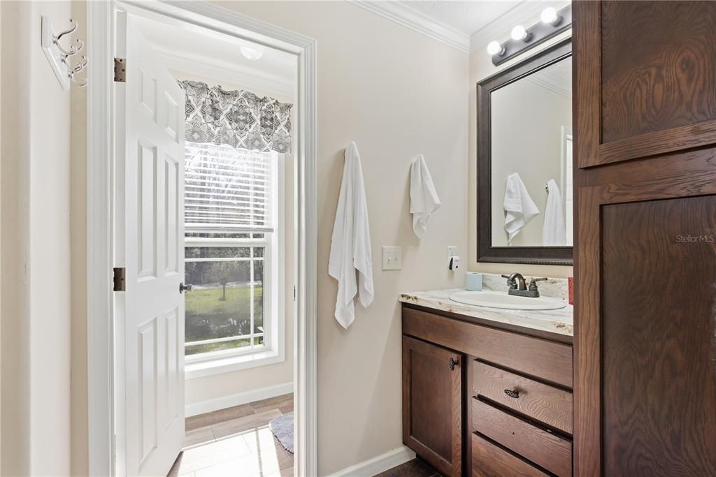 En Venta: $225,000 (3 camas, 2 baños, 1830 Pies cuadrados)