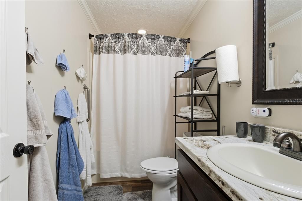 En Venta: $225,000 (3 camas, 2 baños, 1830 Pies cuadrados)