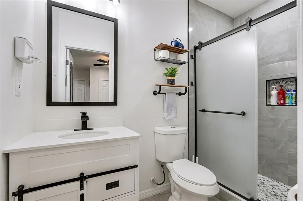 For Sale: $449,000 (5 beds, 4 baths, 1520 Square Feet)