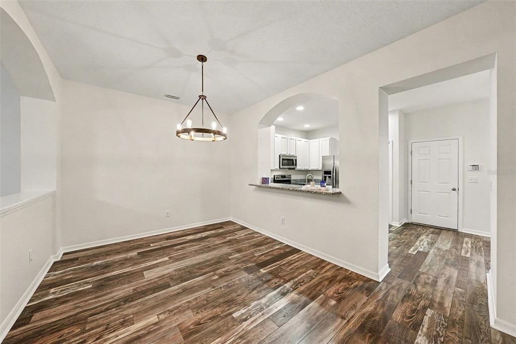 For Sale: $380,000 (3 beds, 2 baths, 1799 Square Feet)