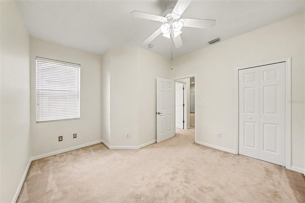 For Sale: $380,000 (3 beds, 2 baths, 1799 Square Feet)