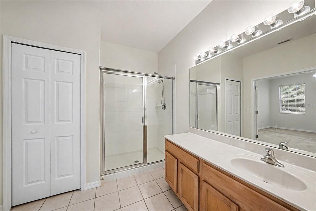 For Sale: $380,000 (3 beds, 2 baths, 1799 Square Feet)