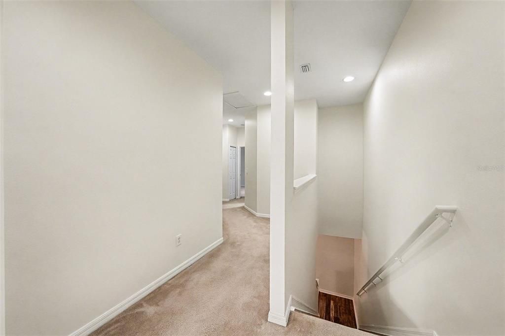 For Sale: $380,000 (3 beds, 2 baths, 1799 Square Feet)