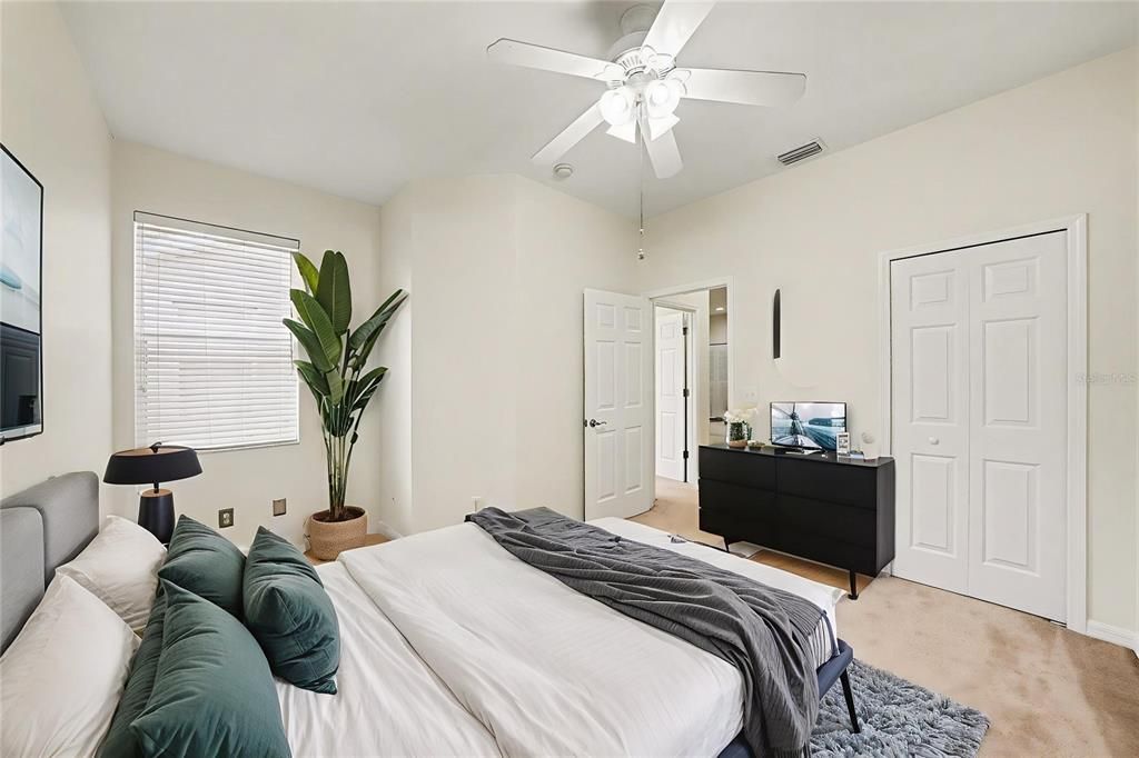 For Sale: $380,000 (3 beds, 2 baths, 1799 Square Feet)