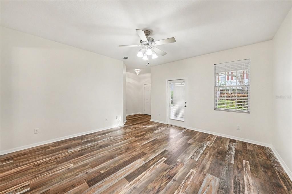 For Sale: $380,000 (3 beds, 2 baths, 1799 Square Feet)