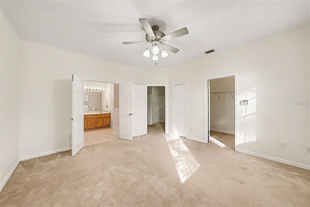 For Sale: $380,000 (3 beds, 2 baths, 1799 Square Feet)