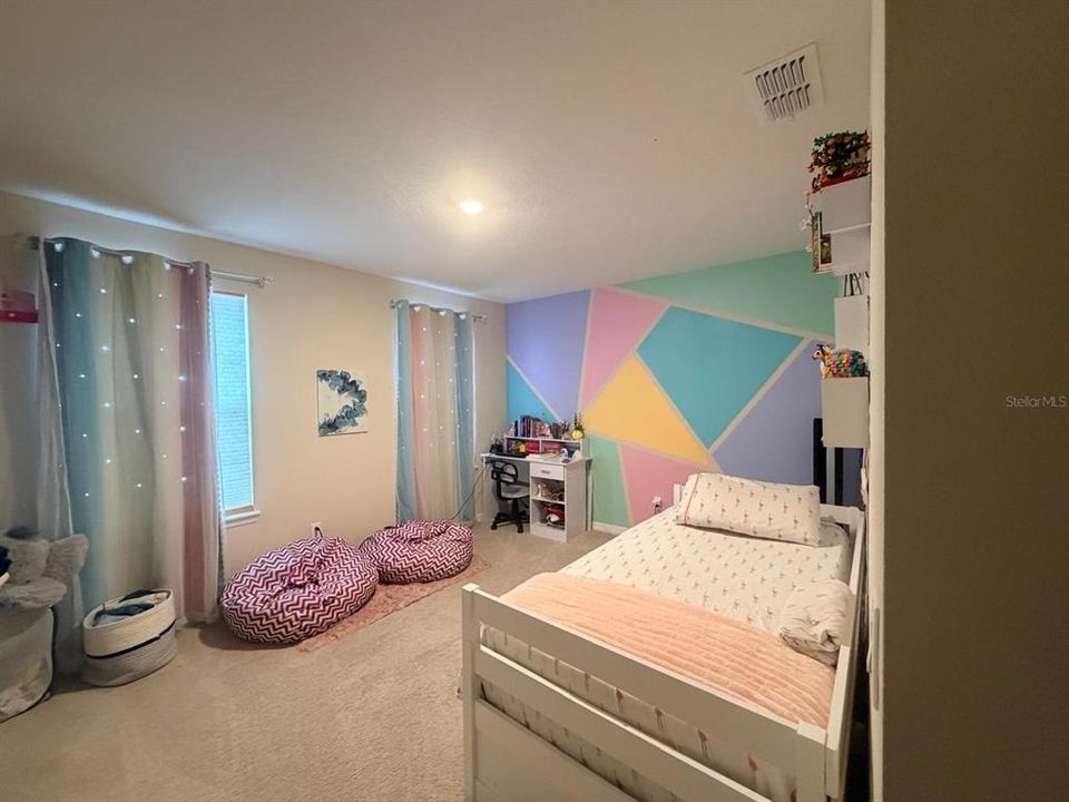 For Rent: $3,200 (4 beds, 3 baths, 2735 Square Feet)