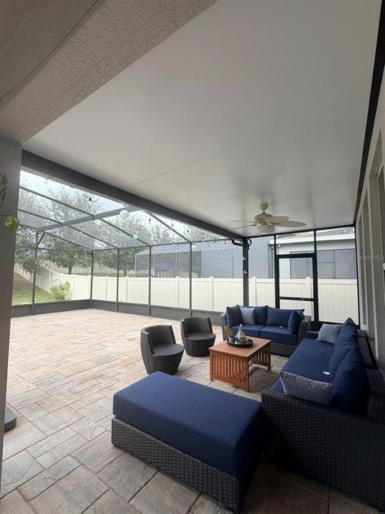 For Rent: $3,200 (4 beds, 3 baths, 2735 Square Feet)