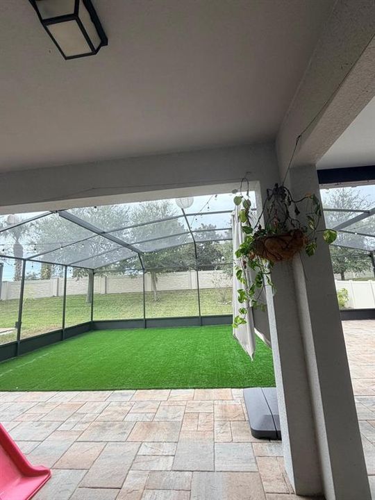 For Rent: $3,200 (4 beds, 3 baths, 2735 Square Feet)