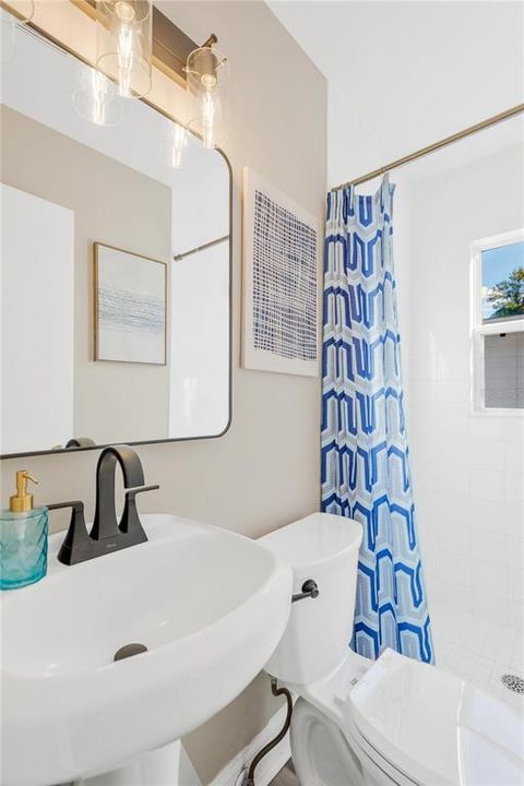 En Venta: $419,900 (5 camas, 2 baños, 1862 Pies cuadrados)