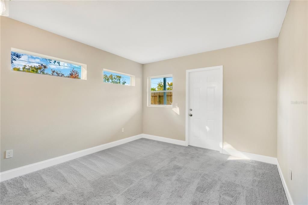 En Venta: $419,900 (5 camas, 2 baños, 1862 Pies cuadrados)