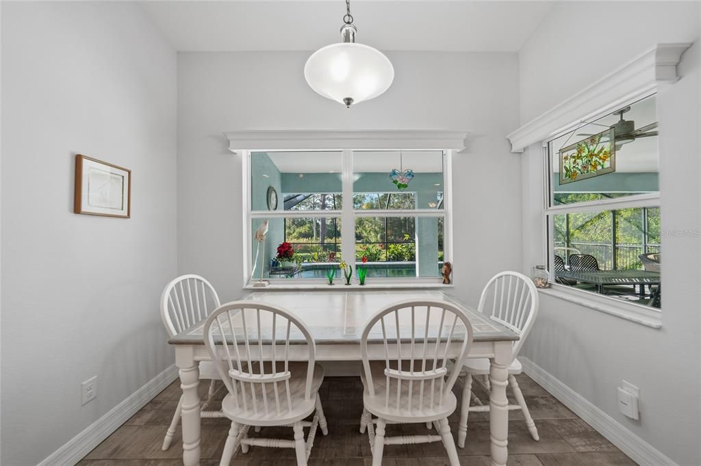 For Sale: $550,000 (3 beds, 2 baths, 1731 Square Feet)